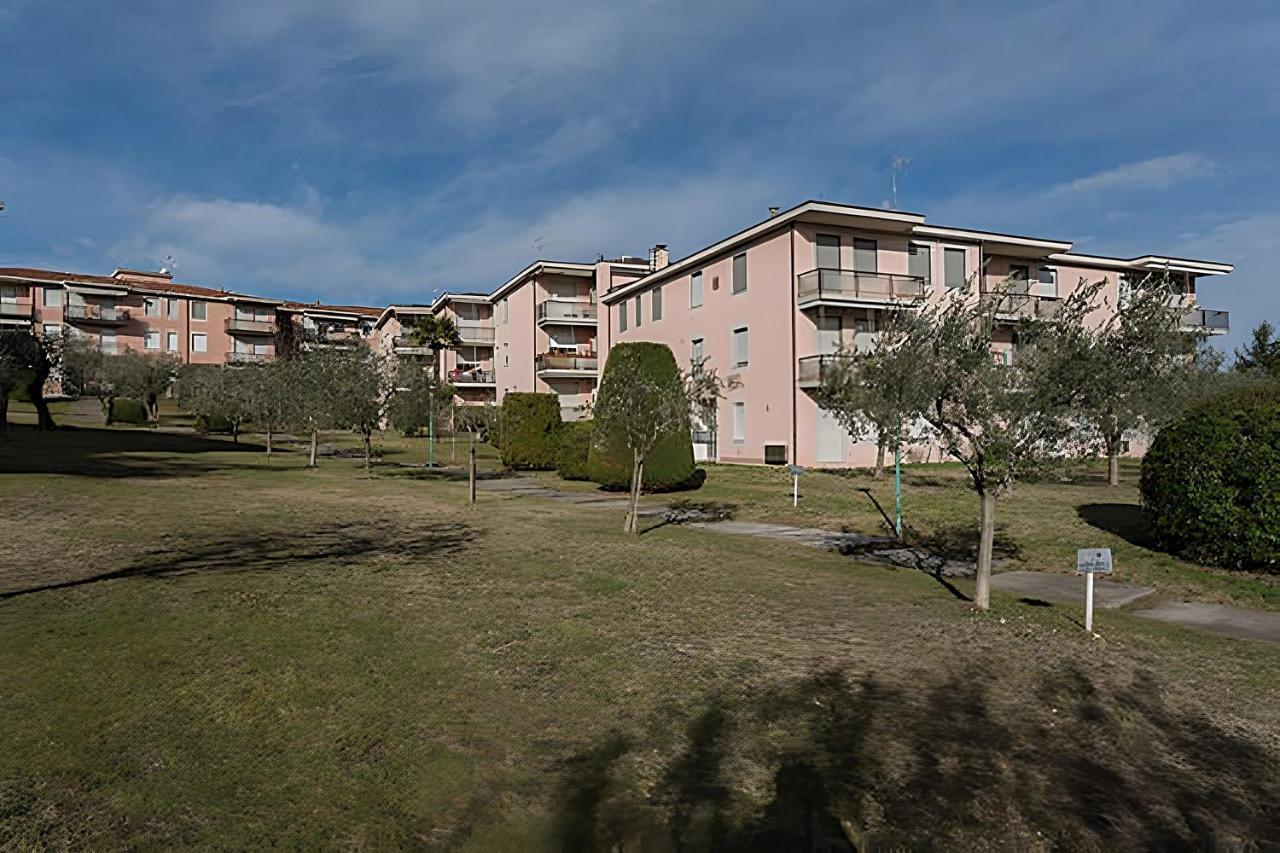 Natural Chic - Close To City Center And Beach - Parking ديسينسانو ديل غاردا المظهر الخارجي الصورة